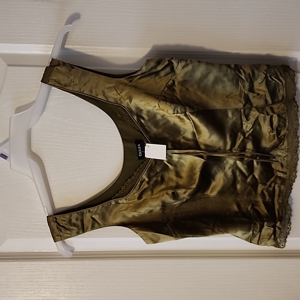 23. BELIZA CAMISOLE